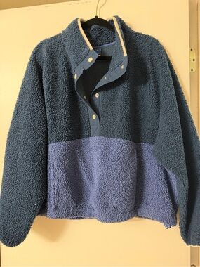 Women's Two-Tone Blue Zip-Up Sherpa Pullover Sweater
